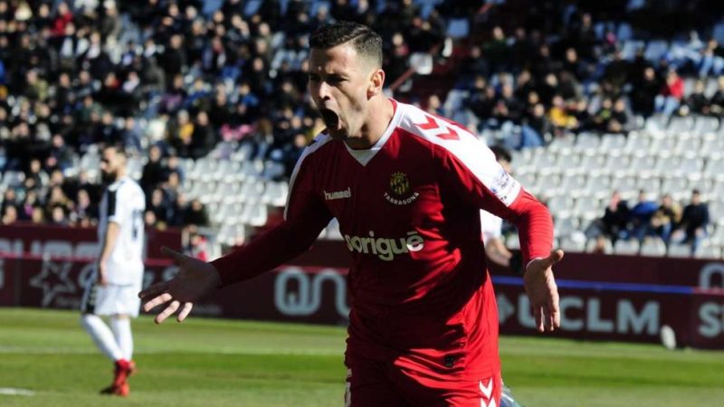 Álvaro Vázquez celebra el seu gol a Albacete. | Foto: mundodeportivo.com