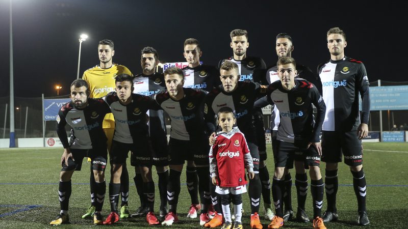 L'onze que s'ha enfrontat al Cornellà. | Foto: FCF