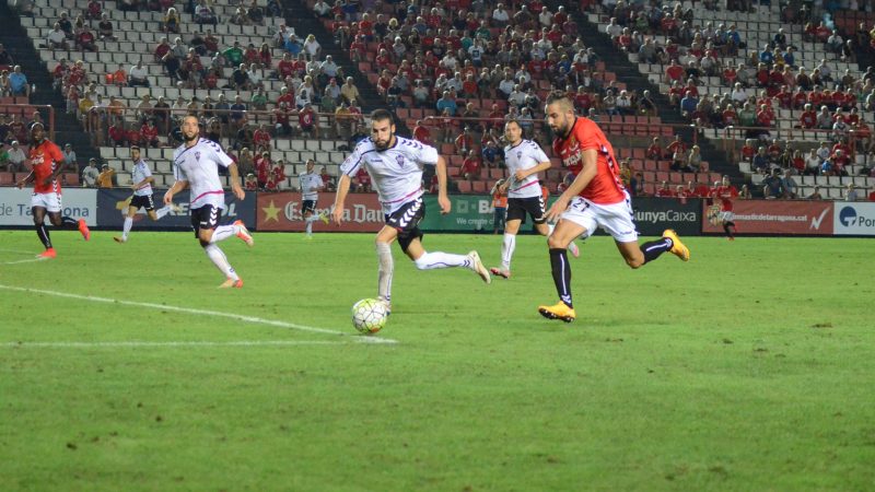Ferran Giner podria ser el portador del braçalet de capità davant l'AE Prat. | Foto: LaLiga
