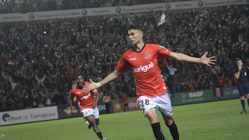 Naranjo celebrant un dels setze gols que va marcar amb la samarreta grana.