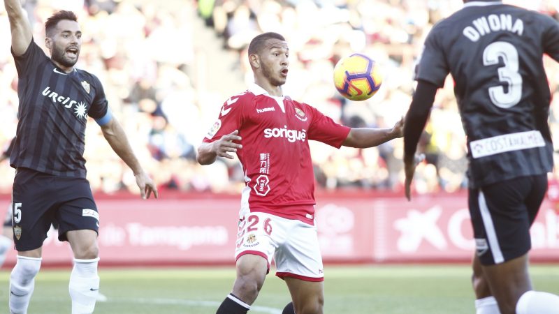 Luis Suárez en el partit contra l'Almería al Nou Estadi. |Foto: Nàstic