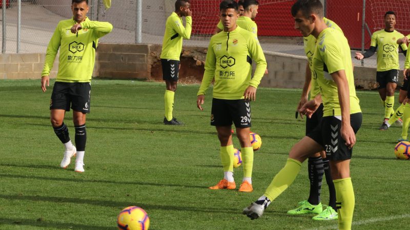 Jugadors del Nàstic en un entrenament del primer equip. | Foto: Gimnàstic de Tarragona