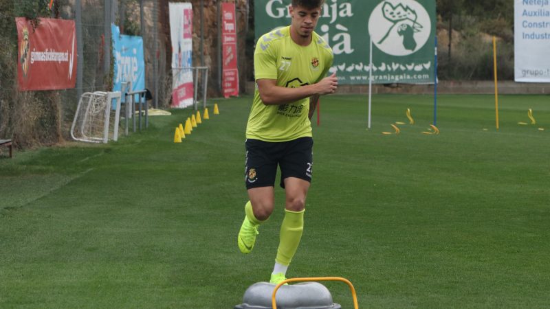 Josua Mejías, en un entrenament d'aquesta temporada. Foto: Gimnàstic de Tarragona.