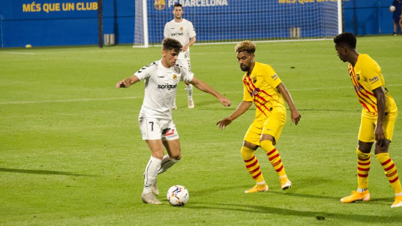 Pol Prats, en el partit de pretemporada contra el FC Barcelona. Foto: Gimnàstic de Tarragona.