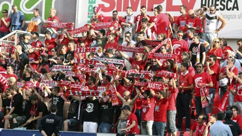 Penyes d'animació del Nàstic en un desplaçament a Reus.