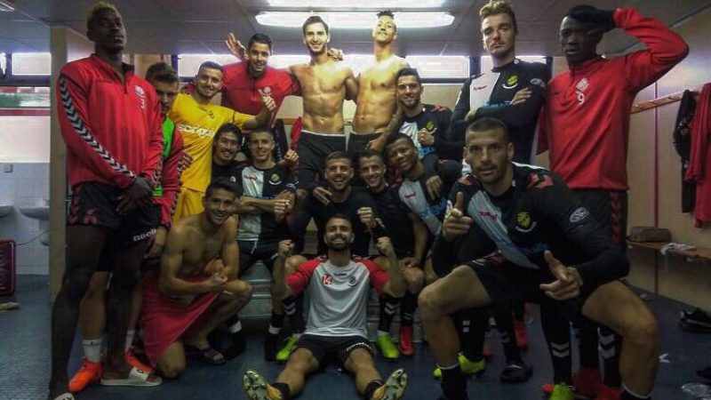 Els jugadors del Nàstic, al vestidor de Los Pajaritos. | Foto: Instagram
