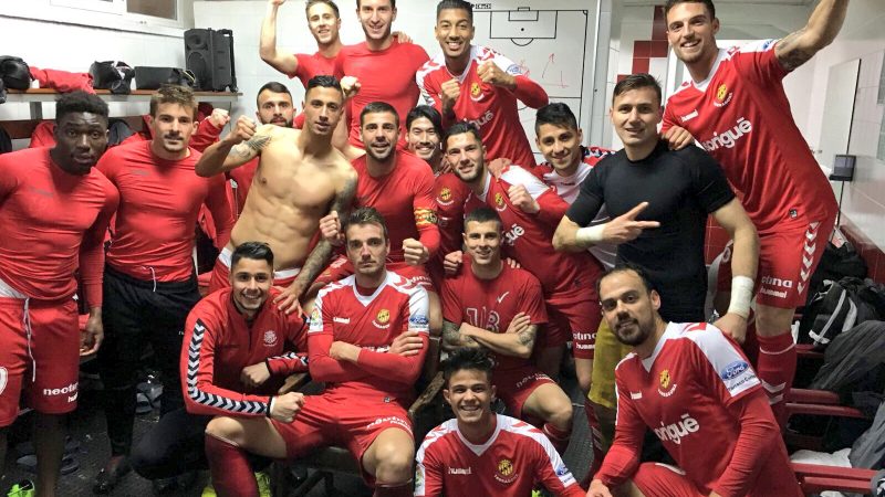 Els jugadors del Nàstic, als vestidors de l'estadi del Rayo. | Foto: Gimnàstic de Tarragona