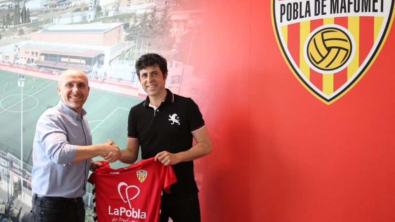Alberto Gallego ha estat presentat a les instal·lacions de la Pobla de Mafumet. Foto: CF Pobla de Mafumet.