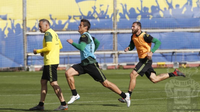 Un entrenament dels jugadors de Las Palmas. |Foto: U.D. Las Palmas