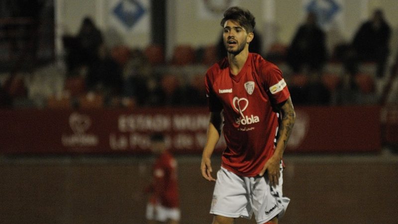 Rayco, en un partit al Municipal aquest curs. Foto: David Ferrer - FC Santboià.