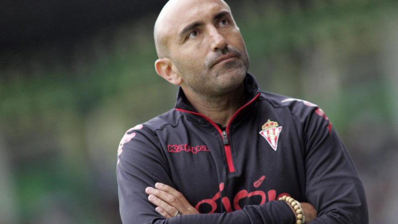 Abelardo, en una sessió d'entrenament amb l'Sporting de Gijón. | Foto: zona-deportiva.com