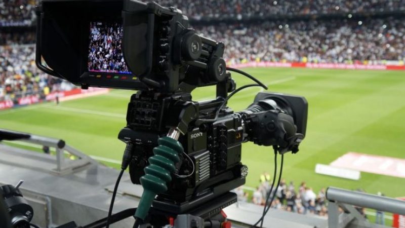 Els clubs de Segona A sumen un total de 140 milions d'euros. | Foto: product-reviews.net