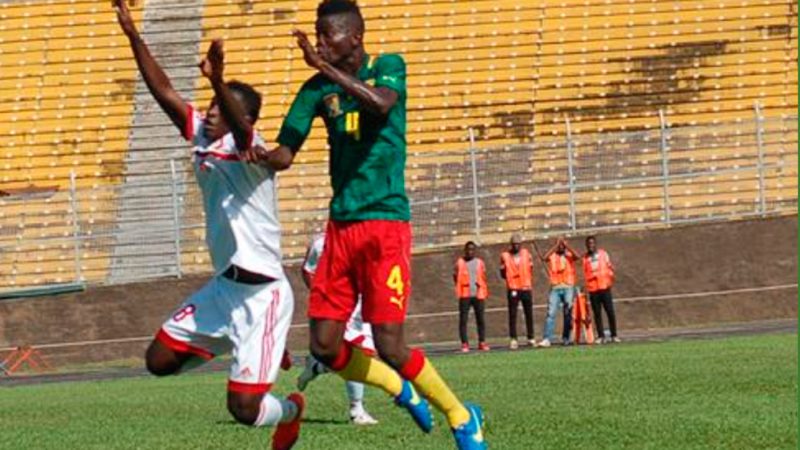 Djetei defensant la samarreta de Camerun. | Foto: marca.com