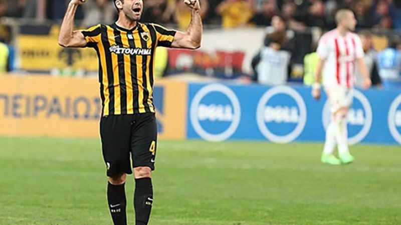 César Arzo en la seva etapa a l'AEK d'Atenes. | Foto: resfu.com