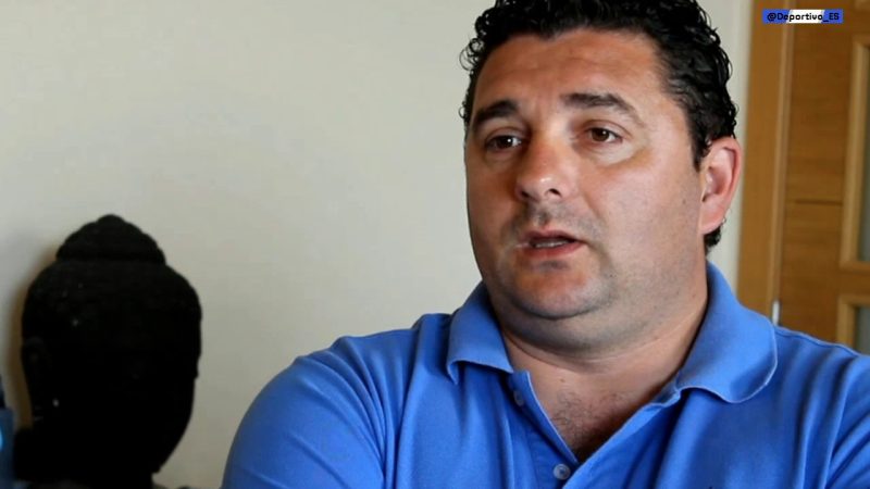 Emilio Viqueira va acabar encarant-se amb seguidors del Nàstic. | Foto: YouTube
