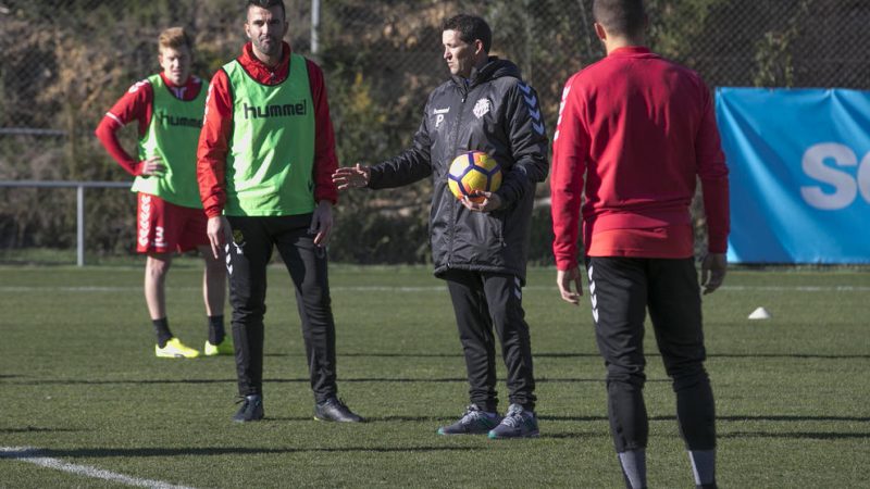 Merino, dirigint una sessió d'entrenament. | Foto: diarimes.com