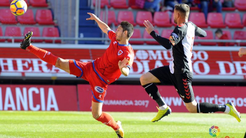 L'entrada de Xavi Molina fou vital per deslligar el joc grana. | FOTO: LaLiga