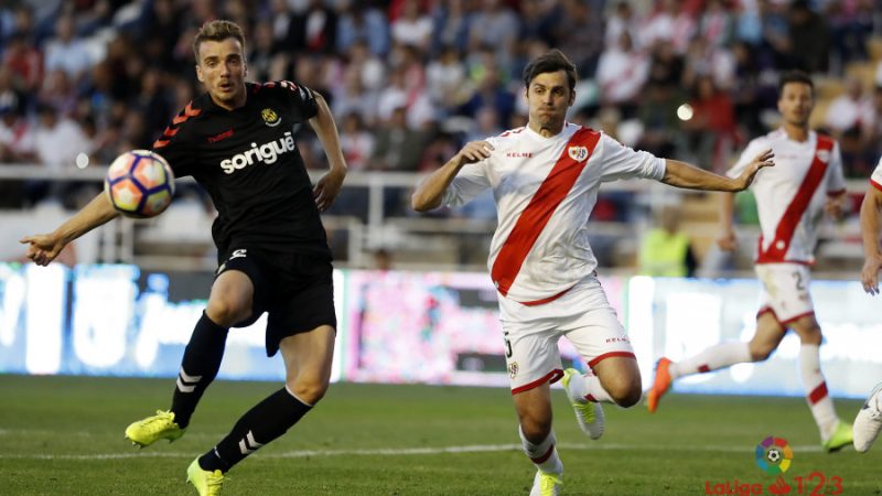 Manu Barreiro haurà de visitar Vallecas sense l'ajuda d'Ikechukwu Uche | FOTO: LaLiga