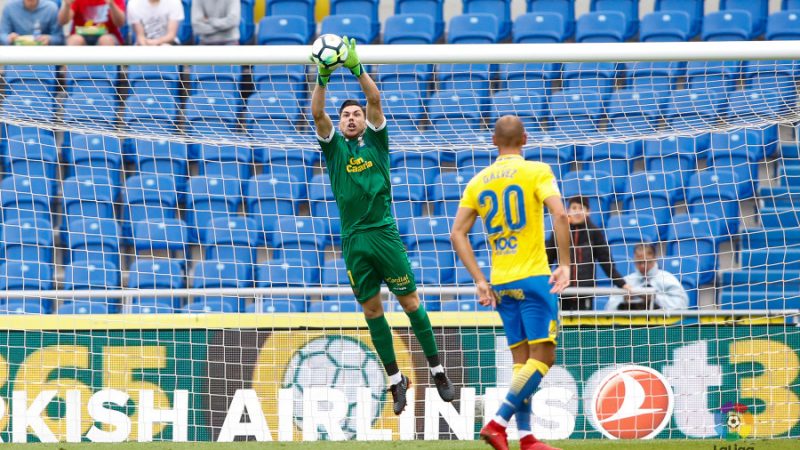 El porter de la UD Las Palmas no té lloc a l'equip insultar, i farà les maletes aquesta temporada | Foto: LaLiga